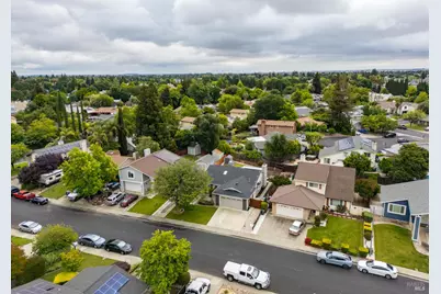 319 Brookdale Drive, Vacaville, CA 95687 - Photo 48