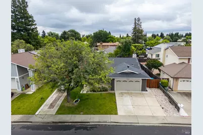 319 Brookdale Drive, Vacaville, CA 95687 - Photo 46