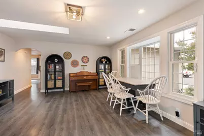 319 Brookdale Drive, Vacaville, CA 95687 - Photo 8