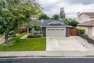 319 Brookdale Dr, Vacaville, CA 95687 - Photo 44