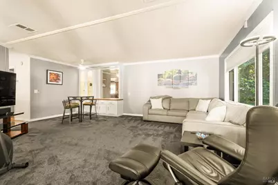 393 Circulo La Cruz, Rohnert Park, CA 94928 - Photo 8