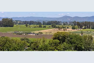 1081 Las Amigas Road, Napa, CA 94559 - Photo 48