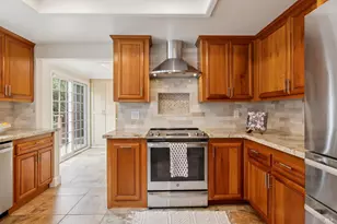 33 Plata Ct, Novato, CA 94947 - Photo 18