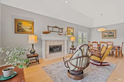 6287 Meadowbreeze Court, Santa Rosa, CA 95409 - Photo 12