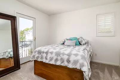 34 Woodbridge Way, Novato, CA 94949 - Photo 18