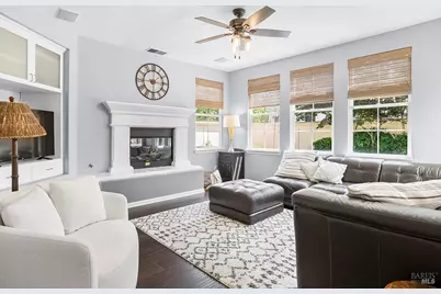 34 Woodbridge Way, Novato, CA 94949 - Photo 6
