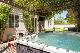 34 Woodbridge Way, Novato, CA 94949 - Photo 2