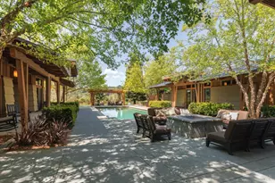 437 W Dry Creek Rd, Healdsburg, CA 95448 - Photo 10
