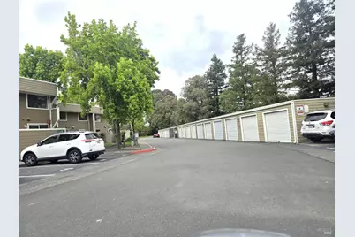 2125 W Steele Lane, Santa Rosa, CA 95403 - Photo 16