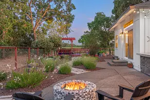 592 Peppertree Dr, Windsor, CA 95492 - Photo 4