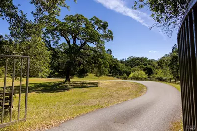 13414 Chalk Hill Road, Healdsburg, CA 95448 - Photo 76