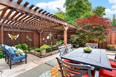 2241 Pimlico Way, Santa Rosa, CA 95401 - Photo 38
