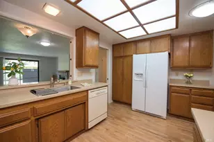 6320 Stone Bridge Rd, Santa Rosa, CA 95409 - Photo 12