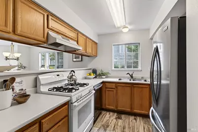 642 Laurel Grove Circle, Santa Rosa, CA 95407 - Photo 8