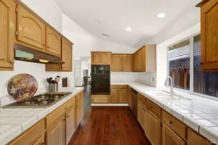 718 Fox Hollow Way, Vacaville, CA 95687 - Photo 24
