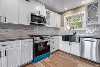 4538 Tulip Avenue, Oakland, CA 94619 - Photo 10
