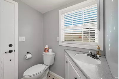 20257 Indian Rock Road, Hidden Valley Lake, CA 95467 - Photo 10