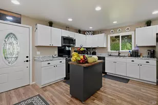 20257 Indian Rock Rd, Hidden Valley Lake, CA 95467 - Photo 4
