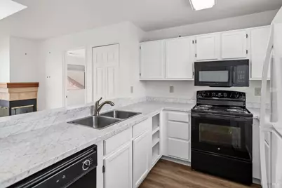 312 Seagull Row, Novato, CA 94945 - Photo 6