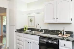 36 Schmidt Ln, San Rafael, CA 94903 - Photo 16