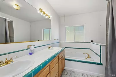 17860 Deer Hill Road, Hidden Valley Lake, CA 95467 - Photo 18