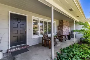 2129 Euclid Ave, Napa, CA 94558 - Photo 2