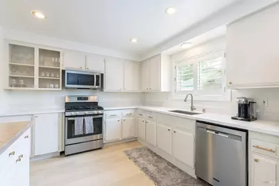 905 Saint Francis Drive, Petaluma, CA 94954 - Photo 8