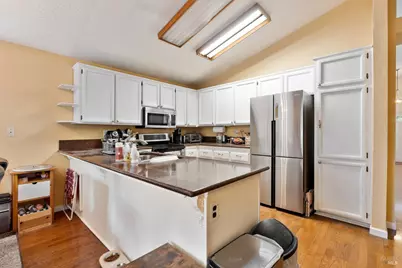154 Hawk Court, Vacaville, CA 95687 - Photo 8