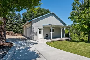 800 Riverside Dr, Ukiah, CA 95482 - Photo 34