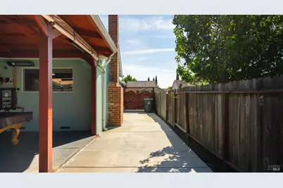 717 Capistrano Drive, Suisun City, CA 94585 - Photo 34