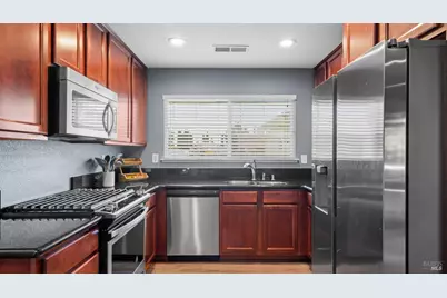 717 Capistrano Drive, Suisun City, CA 94585 - Photo 10