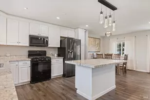190 Olympic Cir, Vacaville, CA 95687 - Photo 12