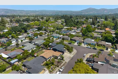 810 Laguna Street, Napa, CA 94558 - Photo 30