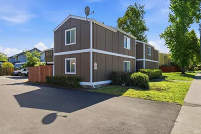 2900 Yulupa Avenue, Santa Rosa, CA 95405 - Photo 2