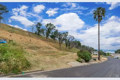 1093 Headlands Drive, Napa, CA 94558 - Photo 14