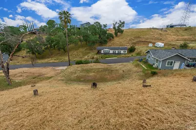 1093 Headlands Drive, Napa, CA 94558 - Photo 18