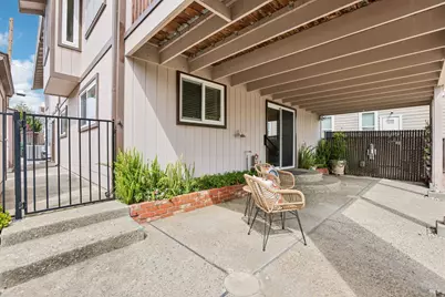 870 W J Street, Benicia, CA 94510 - Photo 30