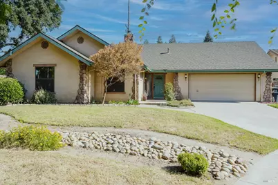 4109 W Mission Court, Visalia, CA 93277 - Photo 2