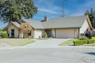 4109 W Mission Ct, Visalia, CA 93277 - Photo 4