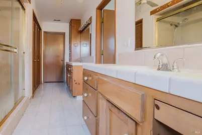 4109 W Mission Court, Visalia, CA 93277 - Photo 32