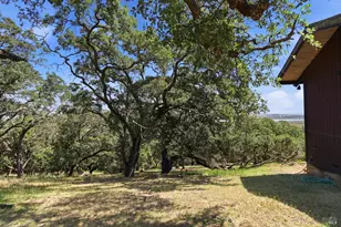 310 Crest Rd, Novato, CA 94945 - Photo 38