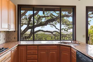 310 Crest Rd, Novato, CA 94945 - Photo 10