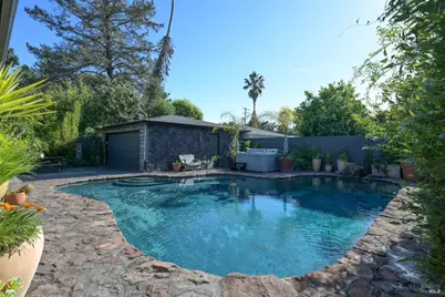 2111 Humboldt Street, Santa Rosa, CA 95404 - Photo 22