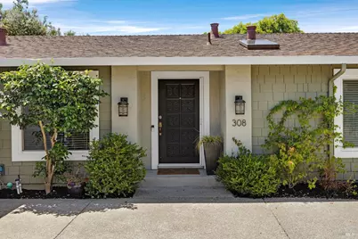 308 Panorama Court, Benicia, CA 94510 - Photo 2