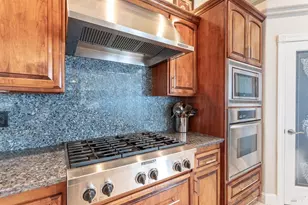 7605 Churn Crk Rd, Redding, CA 96002 - Photo 10