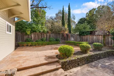 824 Prince Avenue, Healdsburg, CA 95448 - Photo 32
