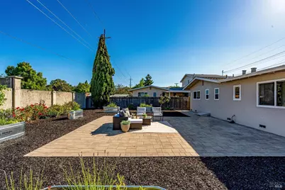 1417 E Madison Street, Petaluma, CA 94954 - Photo 46