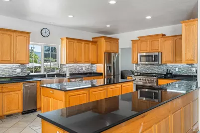 160 Gobalet Lane, Ukiah, CA 95482 - Photo 16