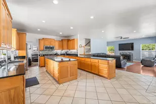 160 Gobalet Ln, Ukiah, CA 95482 - Photo 14