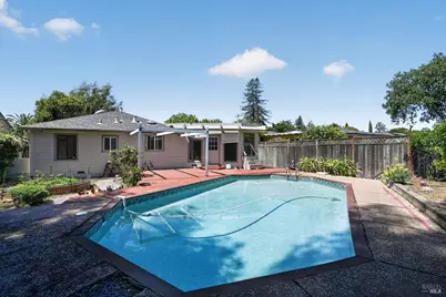 124 N San Pedro Road, San Rafael, CA 94903 - Photo 16